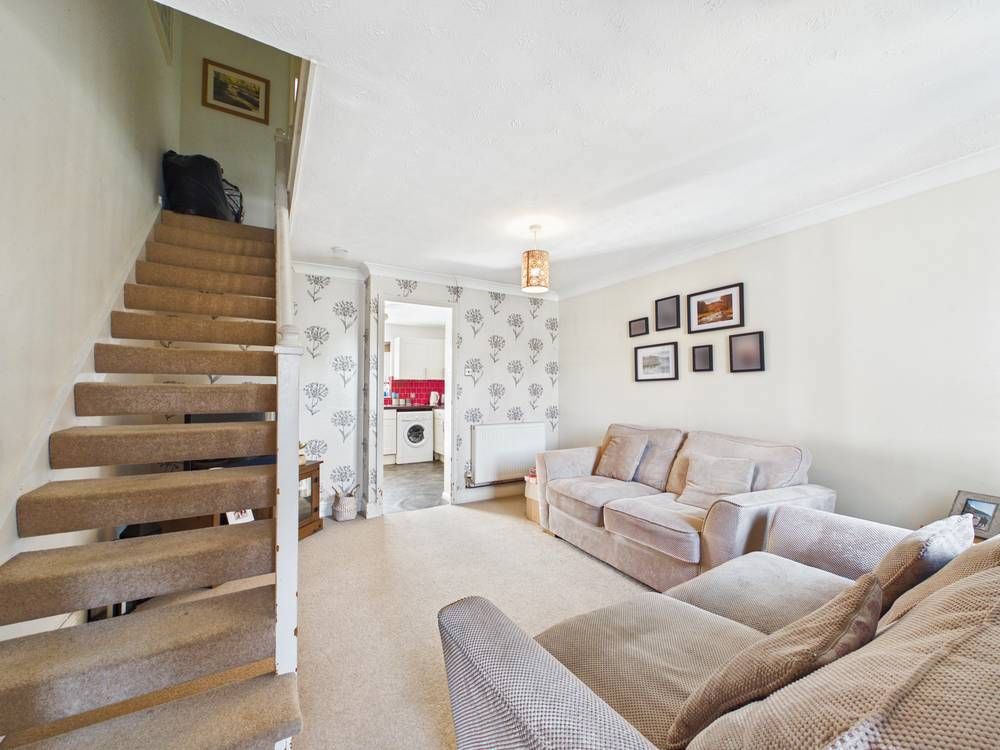 Property photo 2 of 13 Giraffe360-Still001