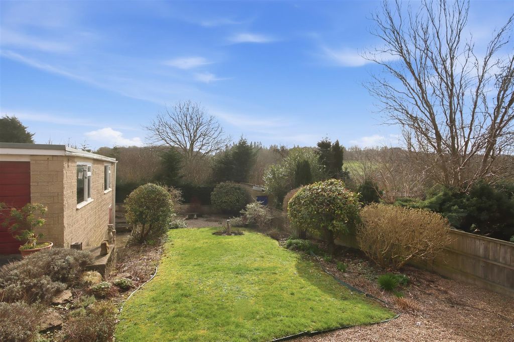 Property photo 3 of 15 Rear Garden 2