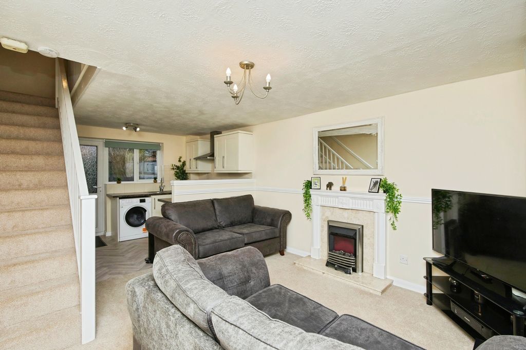 Property photo 3 of 15