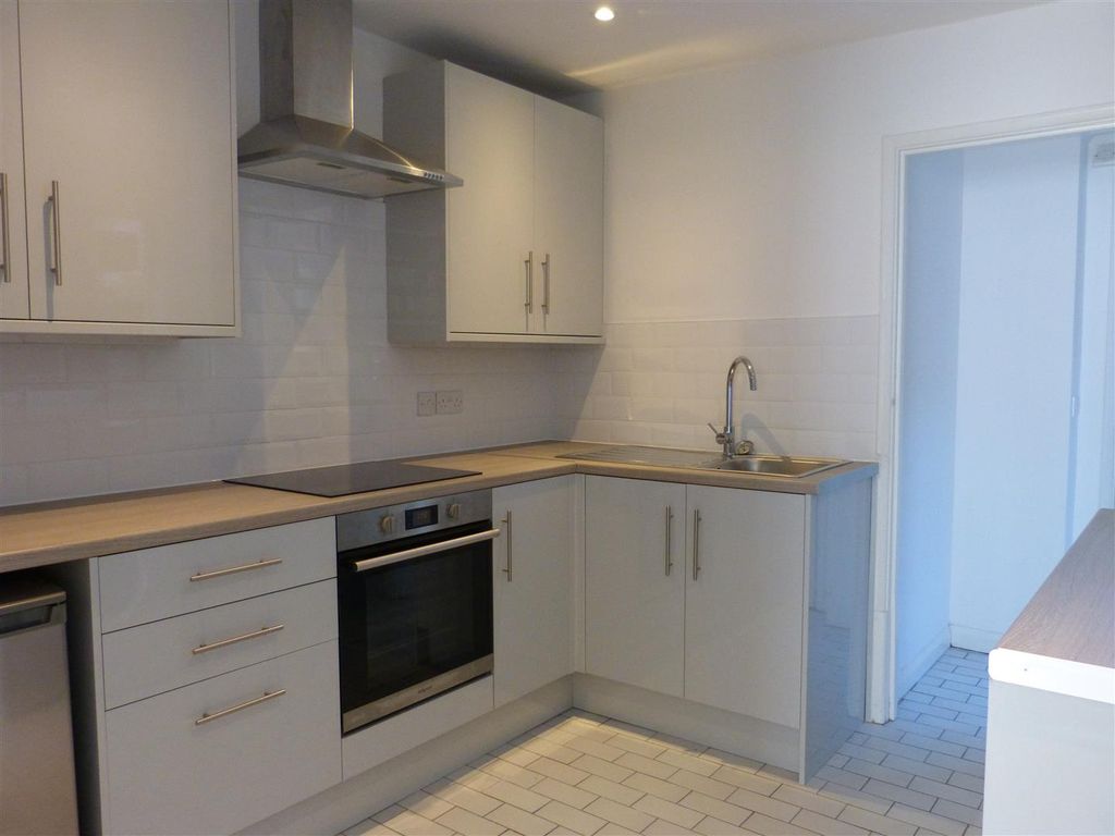 Property photo 3 of 11 P1050790.Jpg