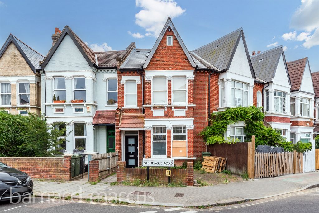 Property photo 1 of 13