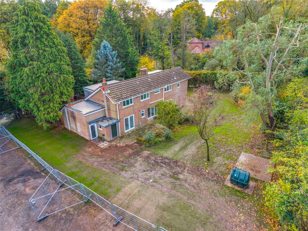 Property photo 1 of 27 Picture No. 52