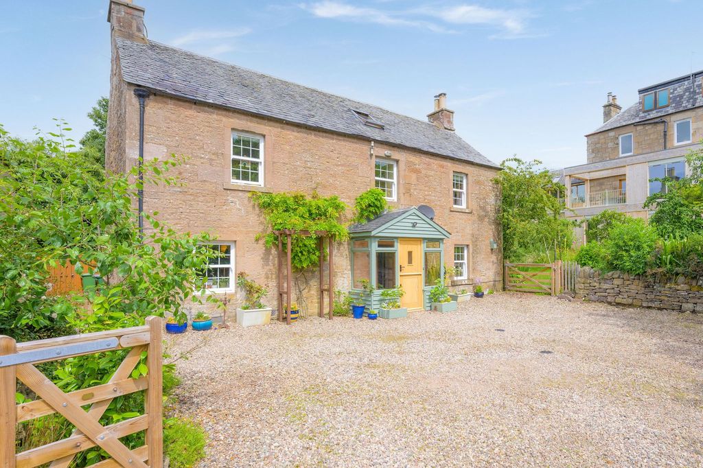 Property photo 1 of 29