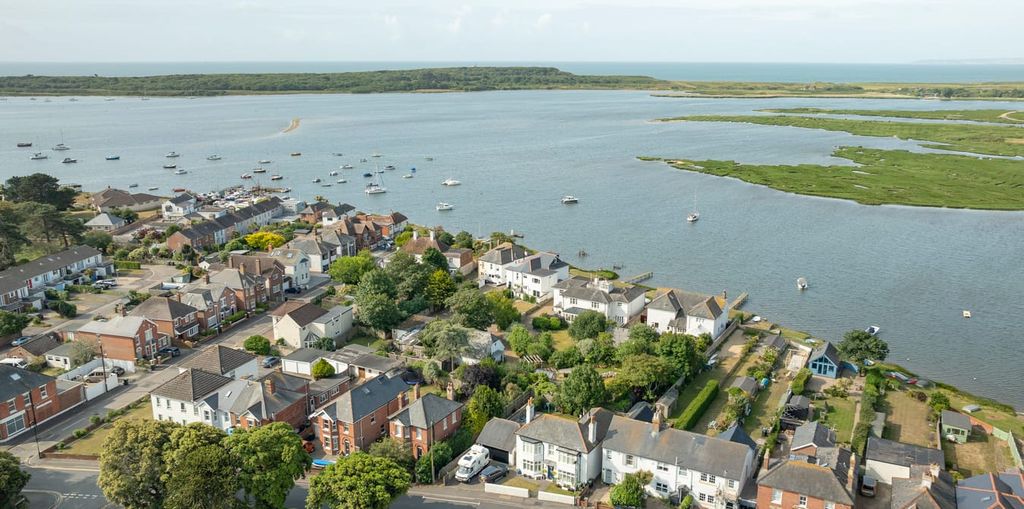 Additional image 25 of 5 bed detached house for saleFishermans Bank, Mudeford, Christchurch BH23