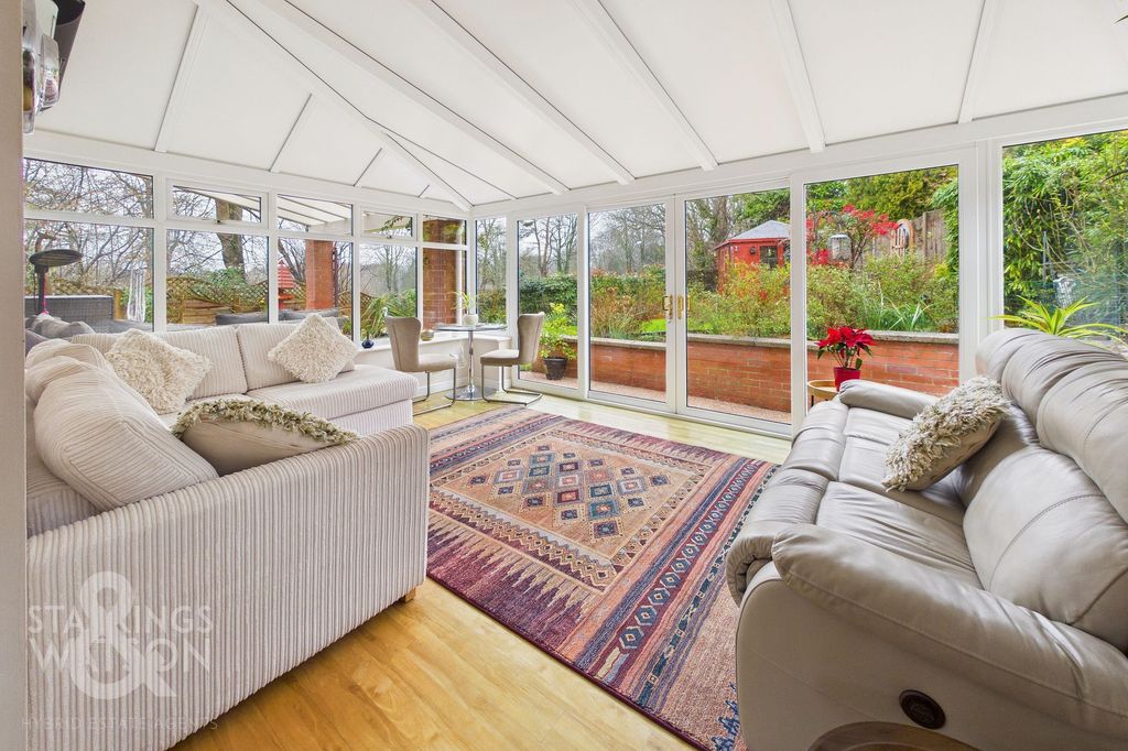 Property photo 3 of 27