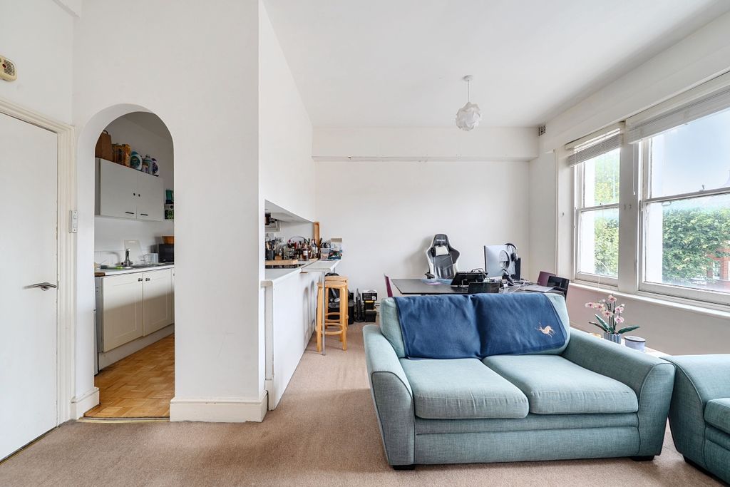 Property photo 1 of 7 1341881-19-68A3B2...