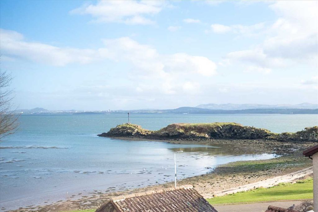 Property photo 2 of 24 Aspect