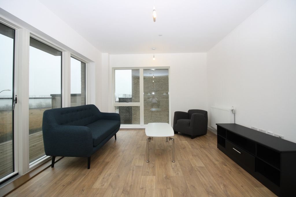 Property photo 3 of 8