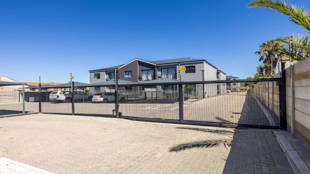Property photo 2 of 24 Dbv1698932