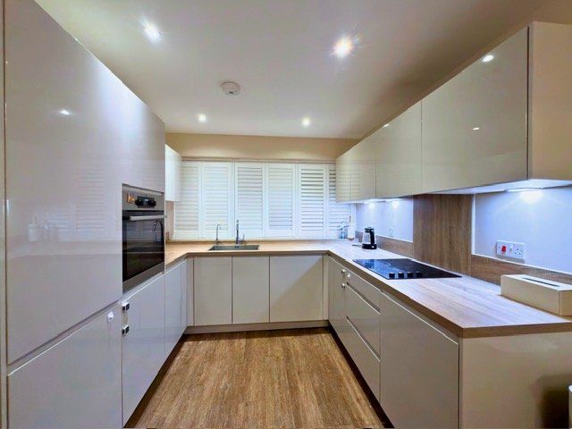 Property photo 2 of 22 Gallery