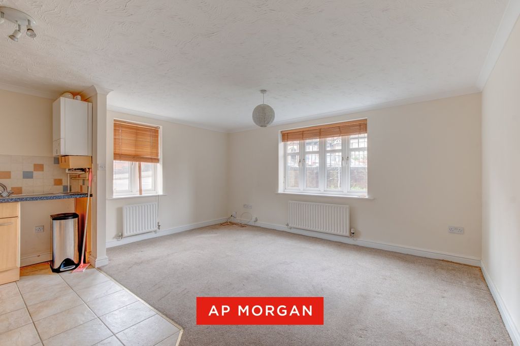 Property photo 2 of 9 Picture No. 06