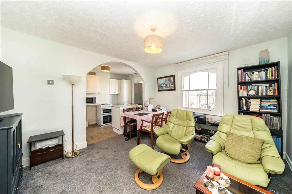 Property photo 2 of 4