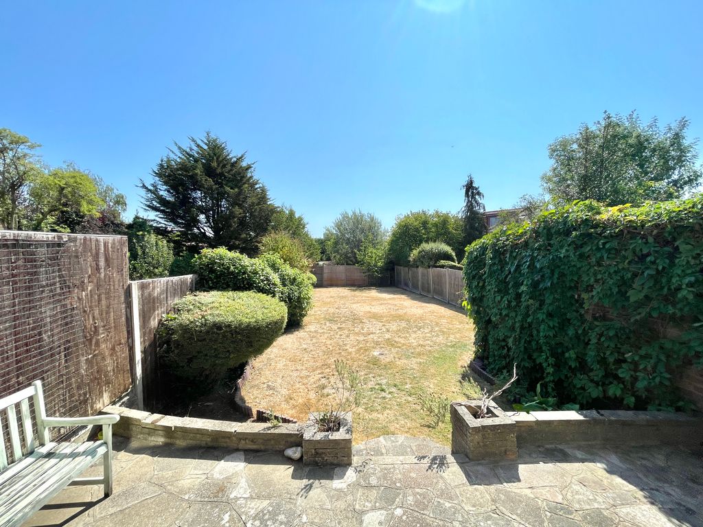 Property photo 3 of 12