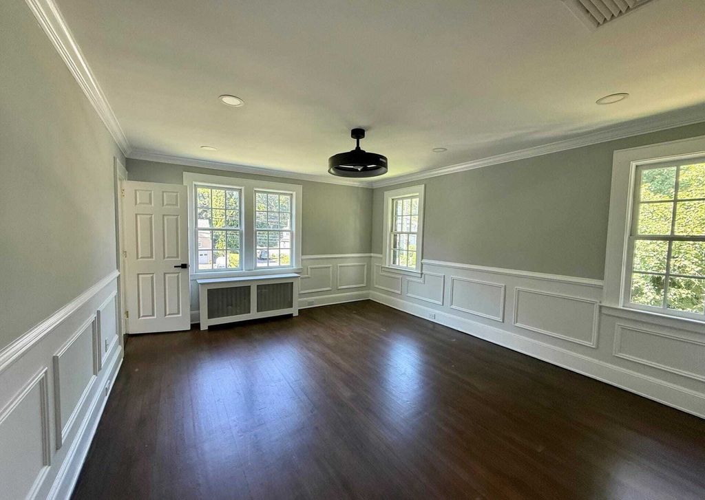 Property photo 2 of 12 <Alttext/>