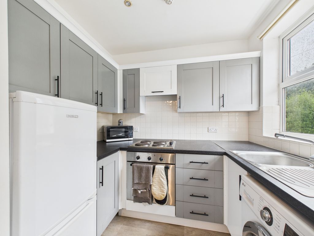 Property photo 3 of 7 Cam03519G0-Pr0427-Still006