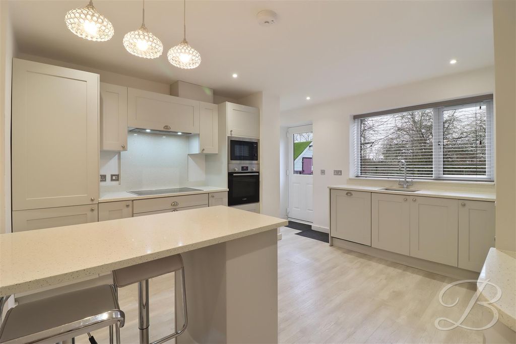 Property photo 2 of 34 Img_6948_1.Jpg