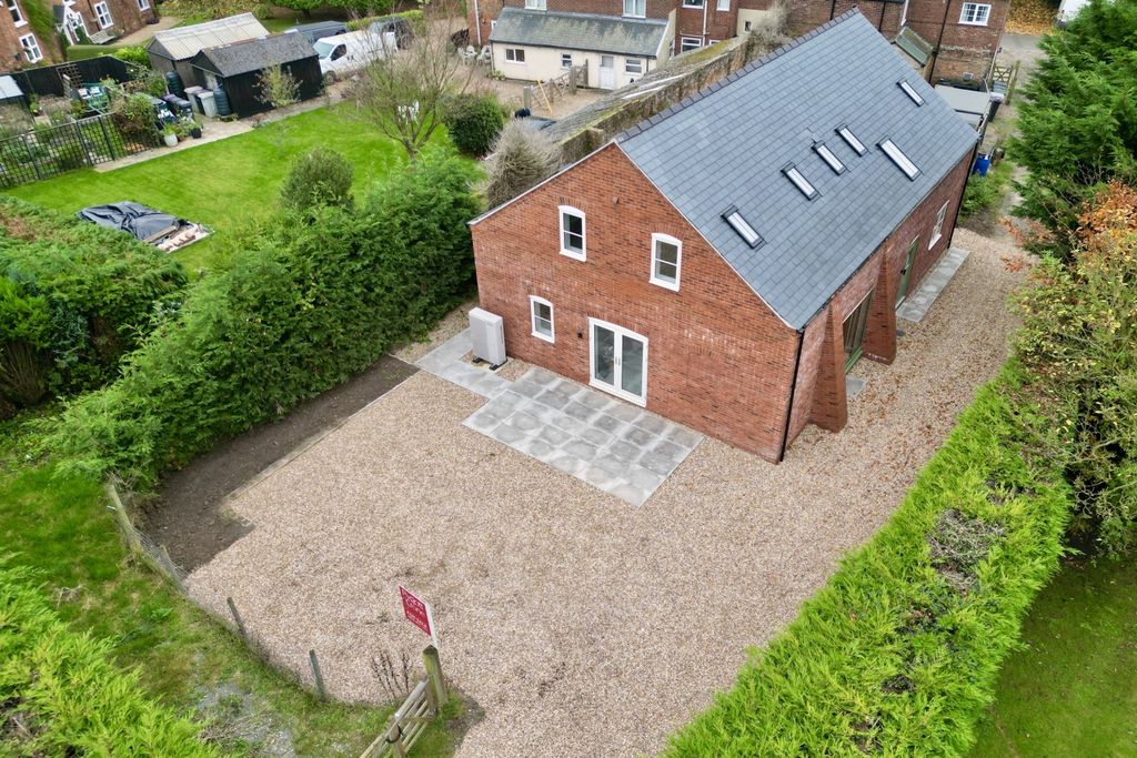Property photo 1 of 29 Dji_Fly_20241103_020312_245_1730893676263_Photo