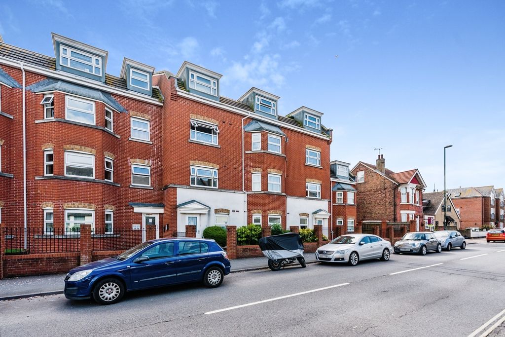 Property photo 1 of 15 Photography