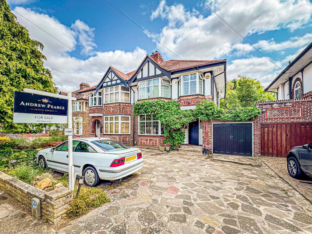 Property photo 1 of 15 4118492