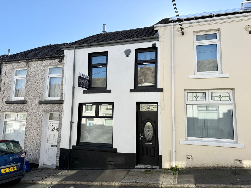 Property photo 1 of 15