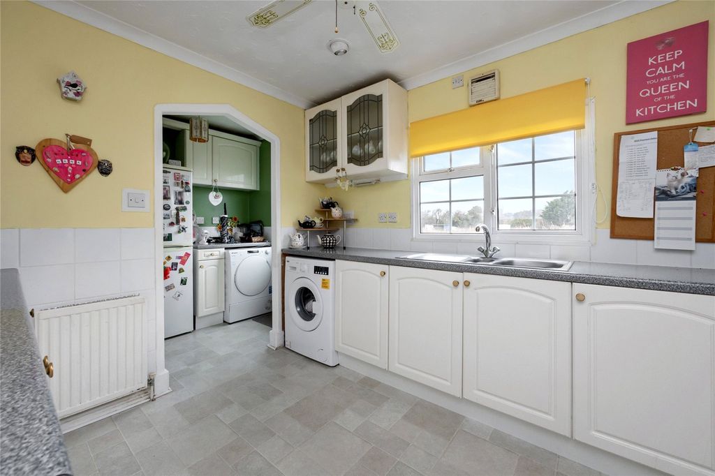 Property photo 3 of 15 Picture No. 05