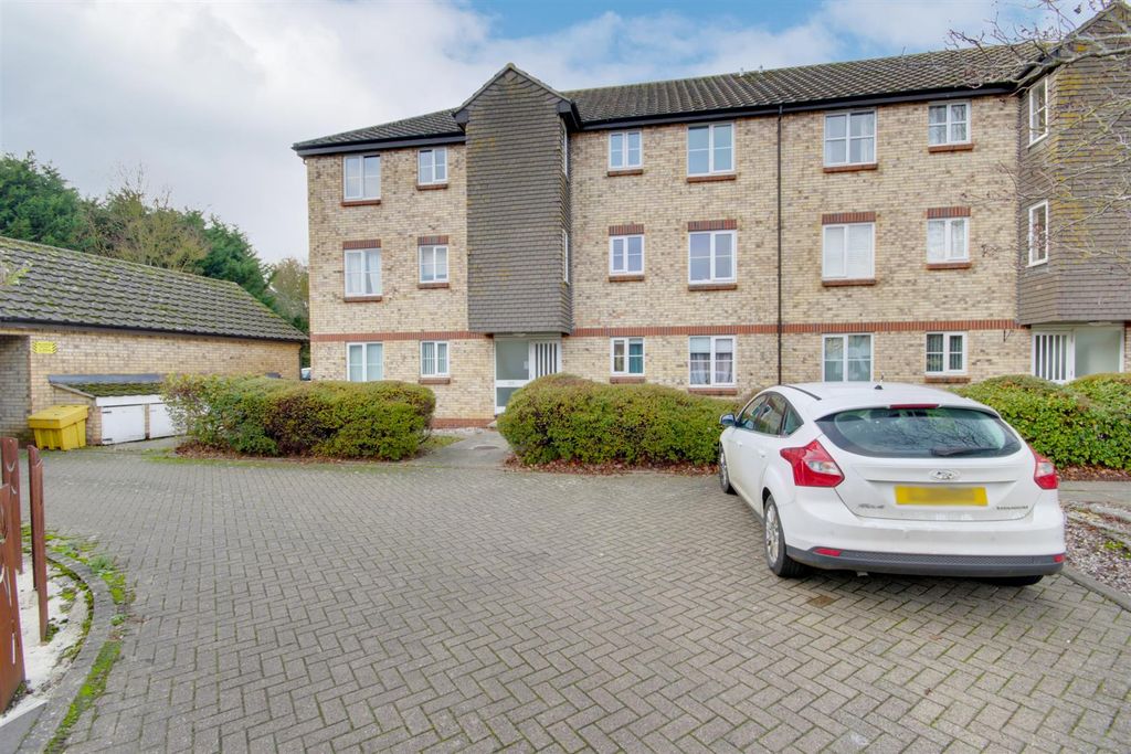 Property photo 1 of 9 Img_2034-Img_2036.Jpg