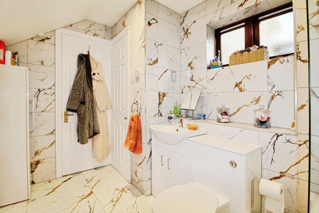 Property photo 3 of 18 Pbox-Img.Jpg