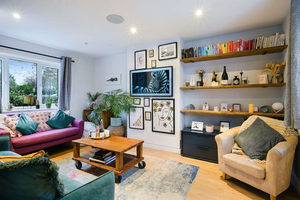 Property photo 2 of 14