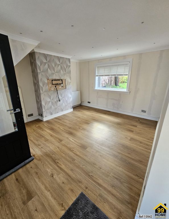 Property photo 3 of 17 Photo 2