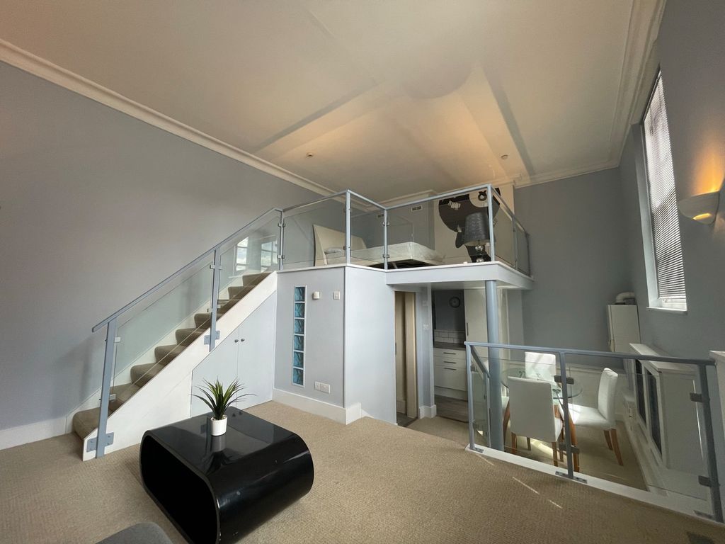 Property photo 2 of 9 Picture No. 03