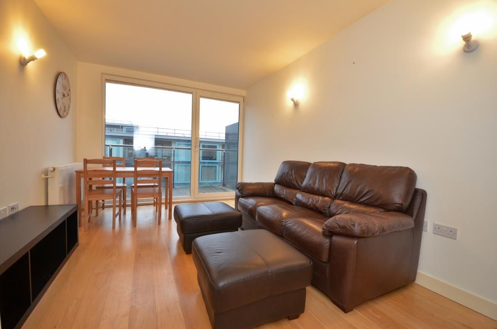 Property photo 2 of 12 Lounge