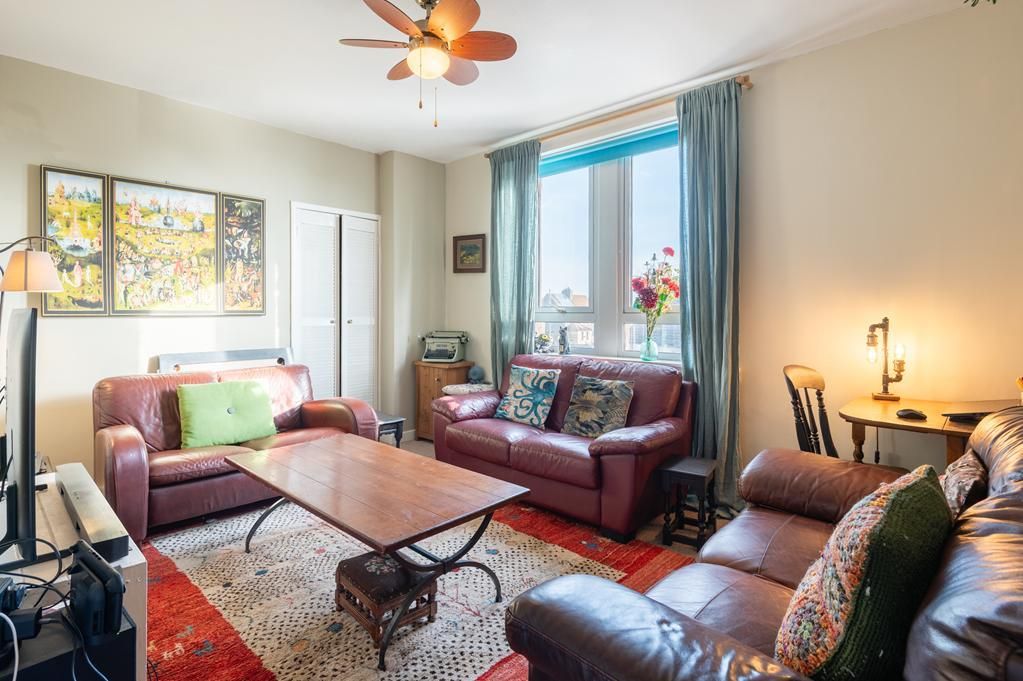 Property photo 3 of 27 Cup1430Seg Living Room.Jpg