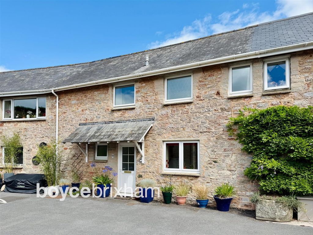 Property photo 1 of 18 Newwatermarkforonlinefront.Jpg