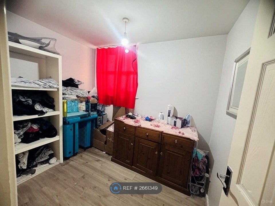 Property photo 2 of 5 Bedroom2