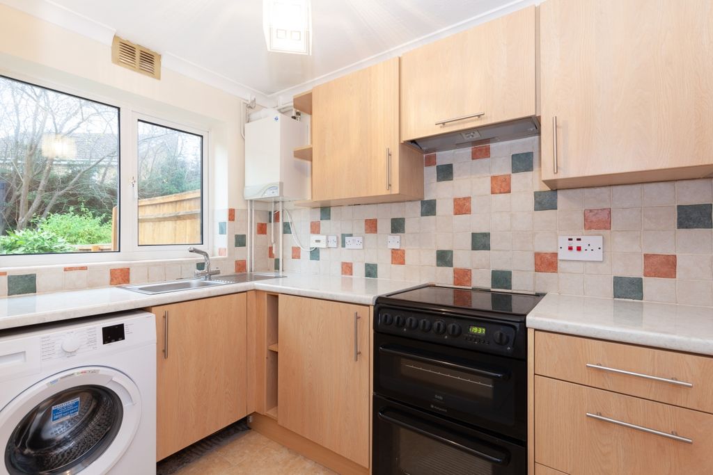 Property photo 2 of 8 178988