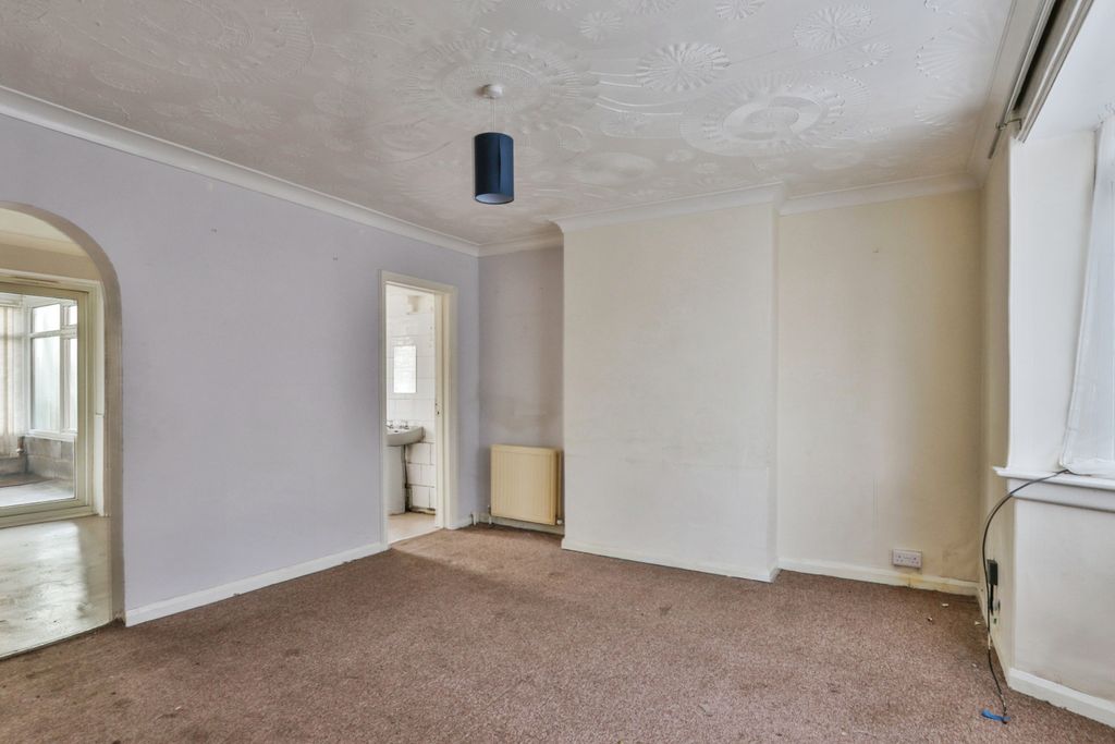 Property photo 2 of 17 Photography