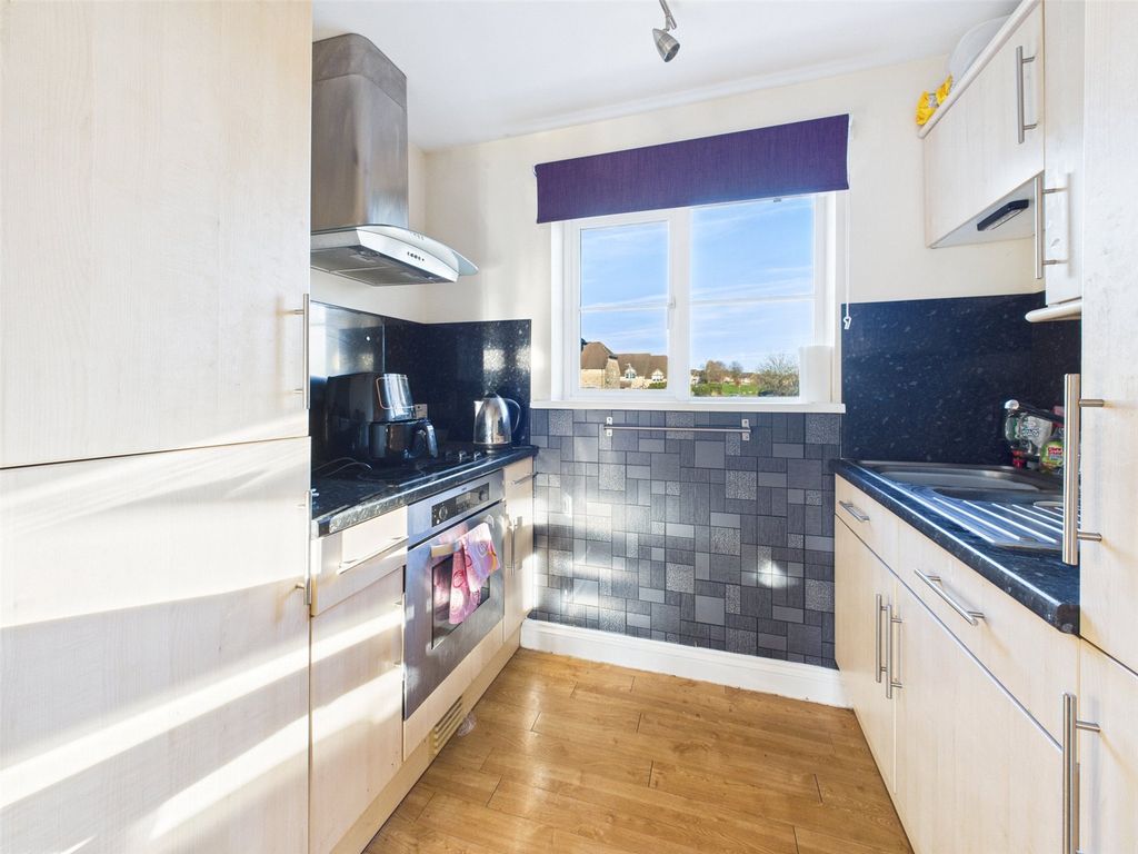 Property photo 3 of 10 Picture No. 04