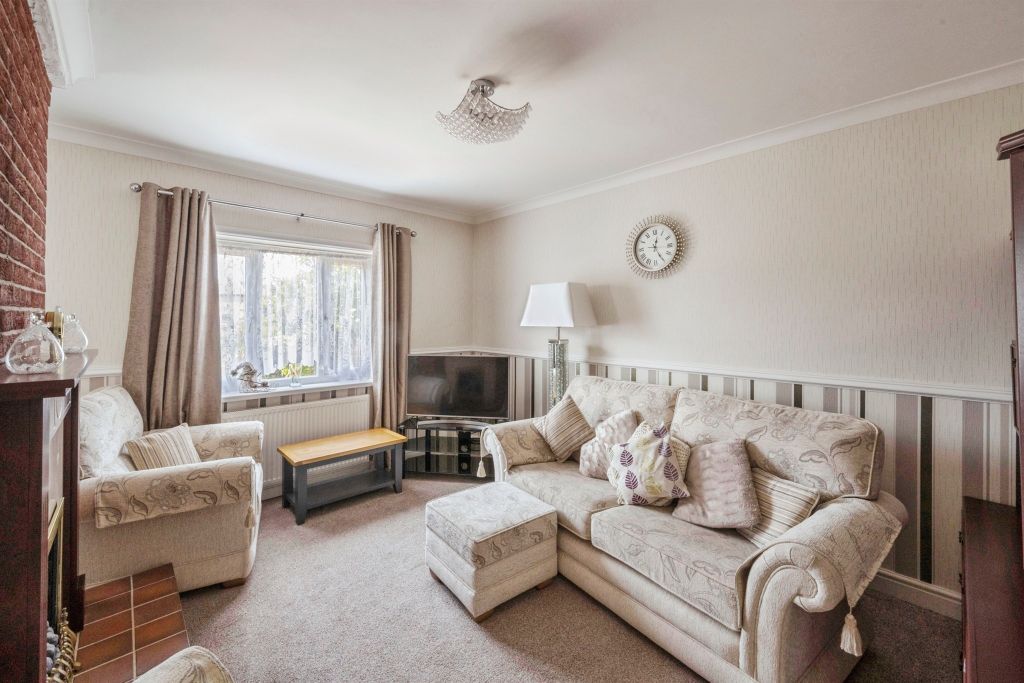 Property photo 2 of 15