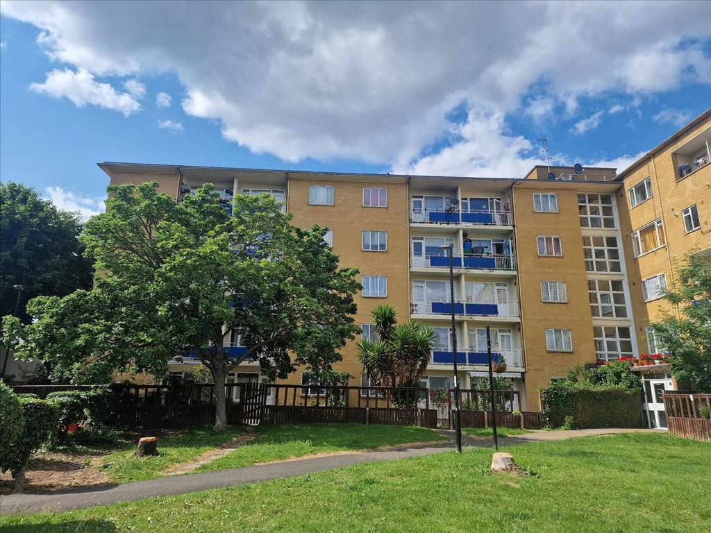 Property photo 3 of 10