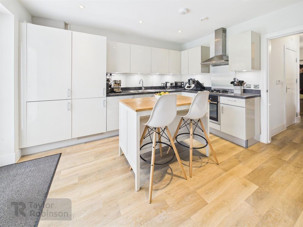 Property photo 1 of 10 Cam02600G0-Pr0584-Still009.Jpg