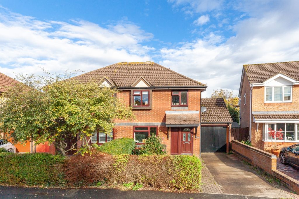 Property photo 1 of 9 175202