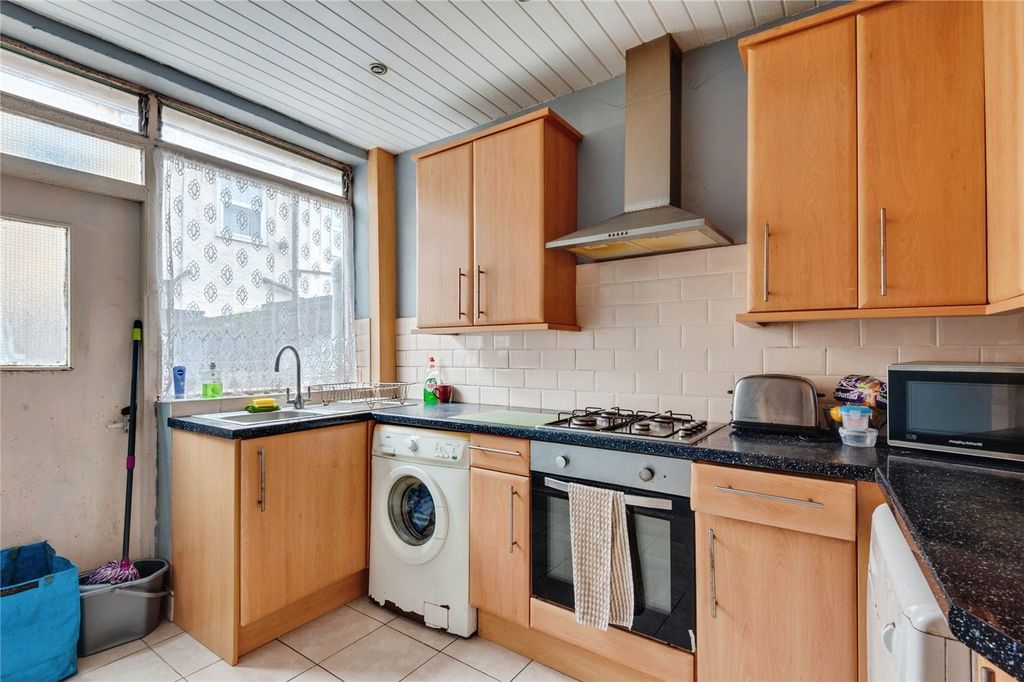 Property photo 3 of 16 Picture No. 07