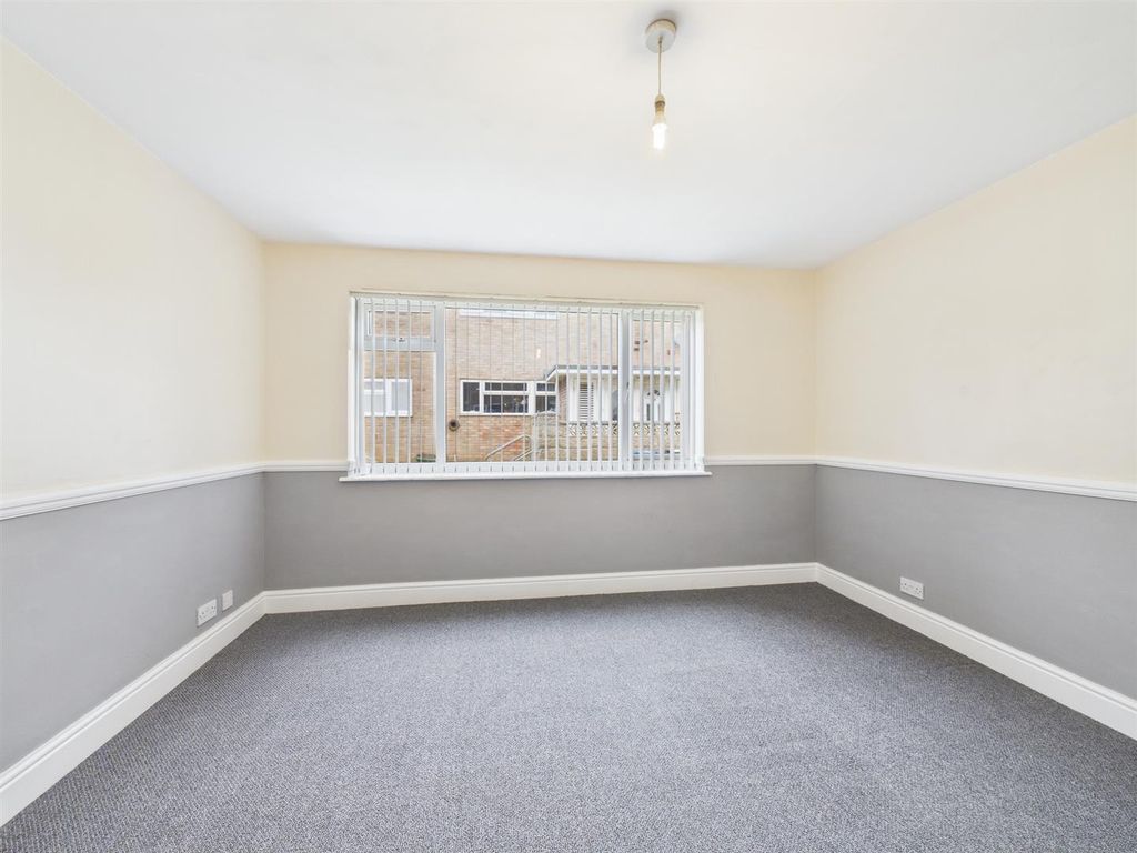 Additional image 9 of 2 bed flat for saleSouth Coast Road, Telscombe Cliffs, Peacehaven BN10