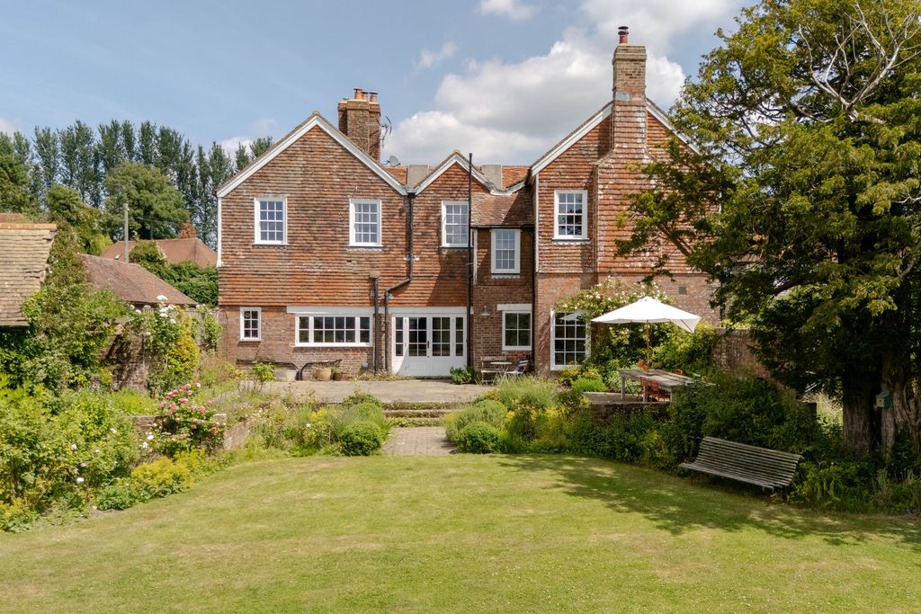 Property photo 2 of 36 293170 - Cottenden Farmhouse, Cottenden Road, Stonegate Tn5 7Dt - High Res-Dji0015.Jpg