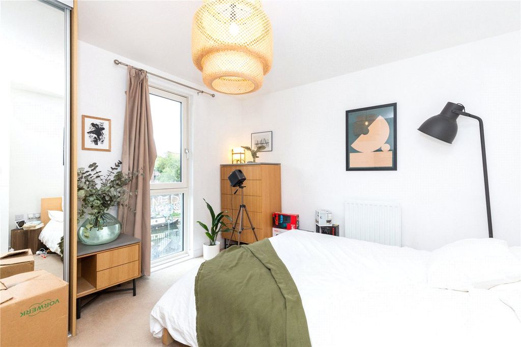 Property photo 3 of 11 Picture No. 13