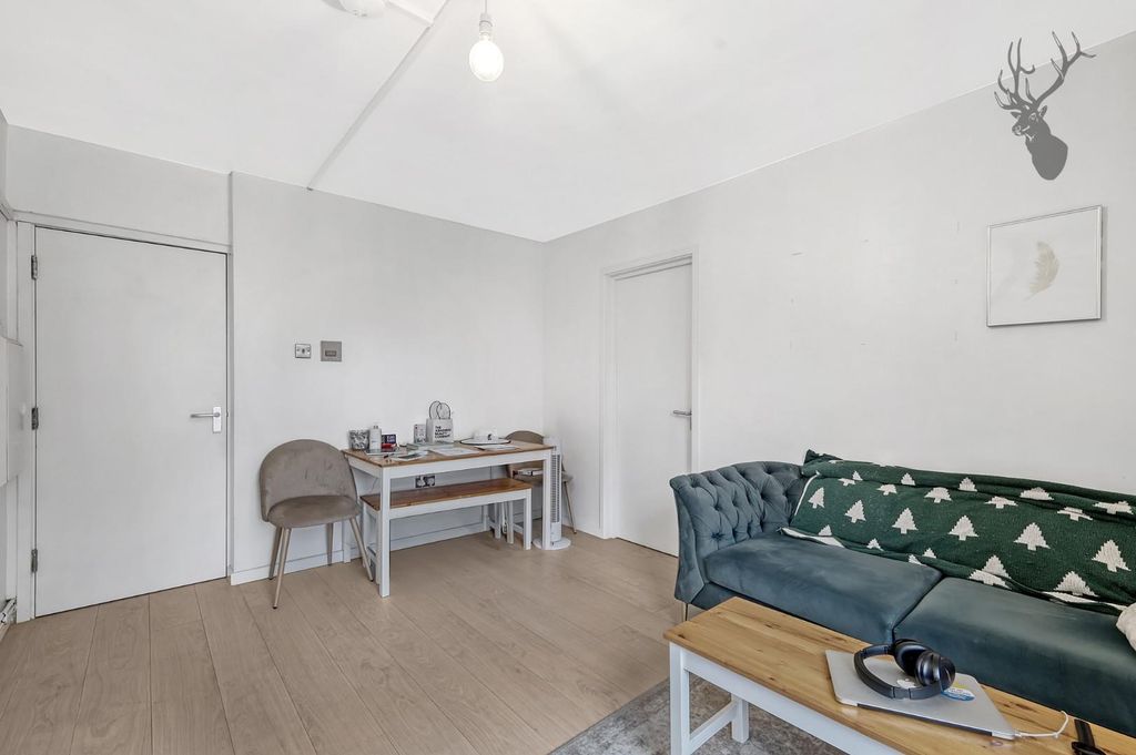 Property photo 2 of 10 Img_1808_4 Copy.Jpg