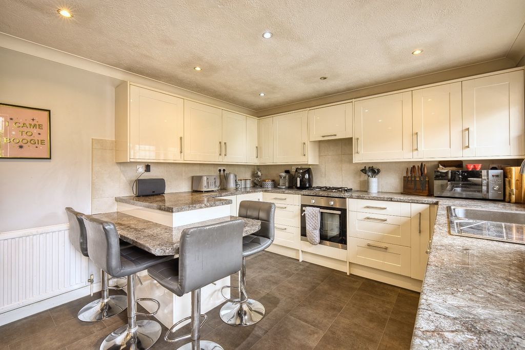 Property photo 3 of 14 Picture 3