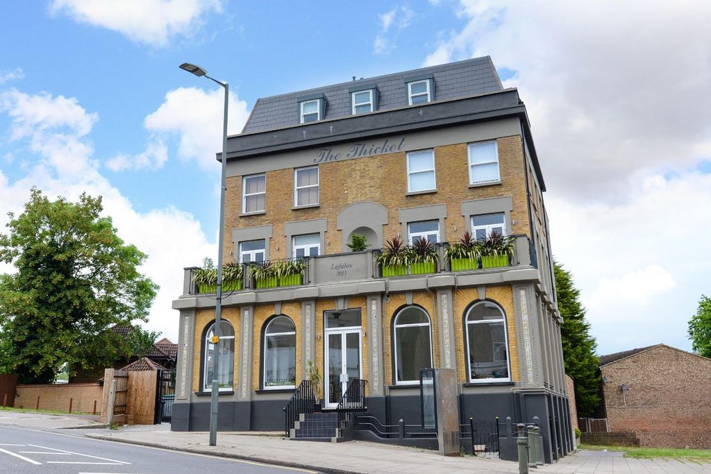 Property photo 3 of 9