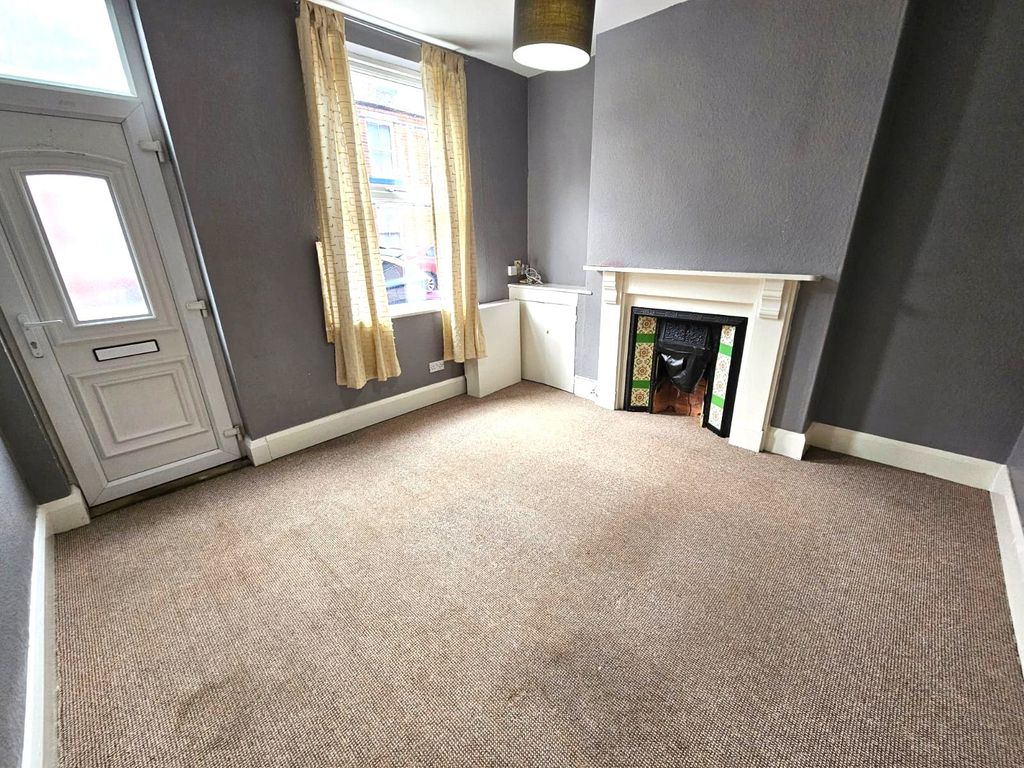 Property photo 3 of 16 Picture No. 03