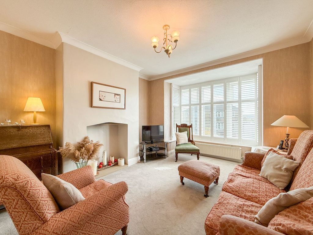 Property photo 2 of 24